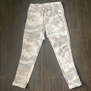 Venti6 Camouflage Jogger Pants